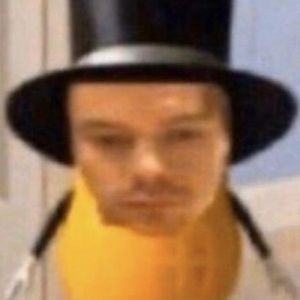 Meet your Posher, Leighlah